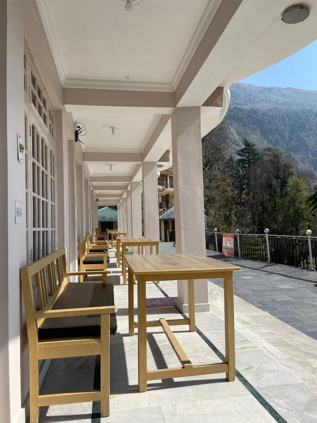 Sky Pie Hotel Νταραμσάλα Εξωτερικό φωτογραφία